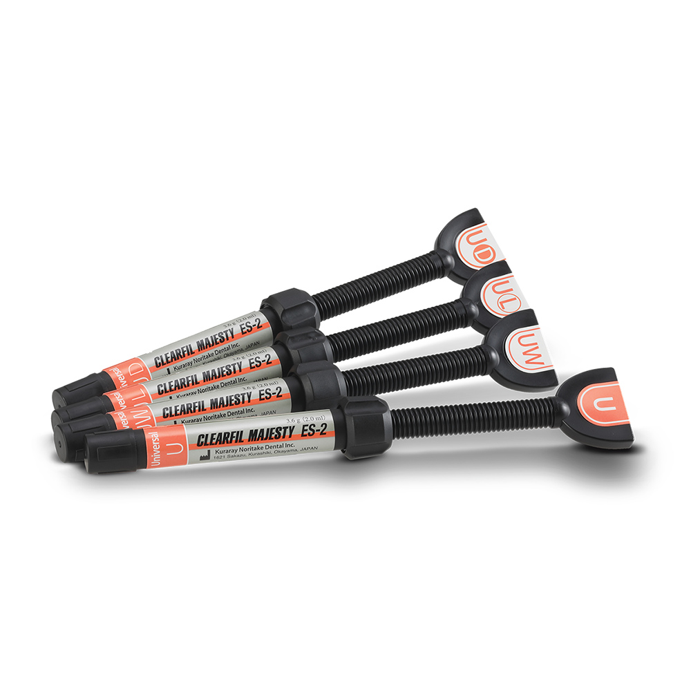 Clearfil Majesty ES-2 universel foncé UD, seringue de 3,6 g
