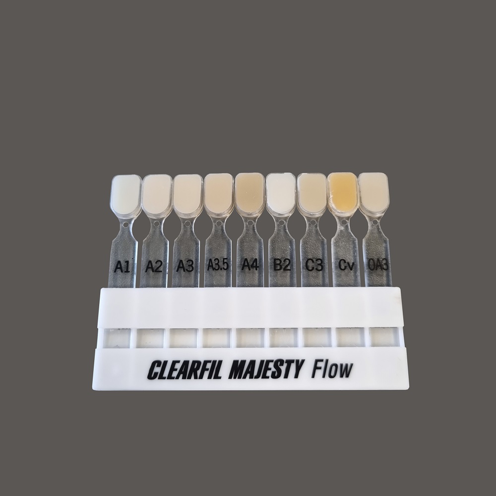 Clearfil Majesty Flow anneau de teinte, pièce
